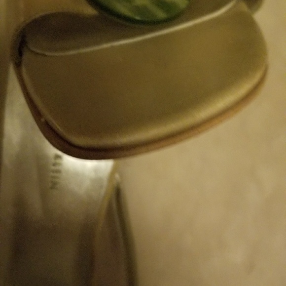 AK Annie Klein Previously Loved Leather Slides - Picture 5 of 6